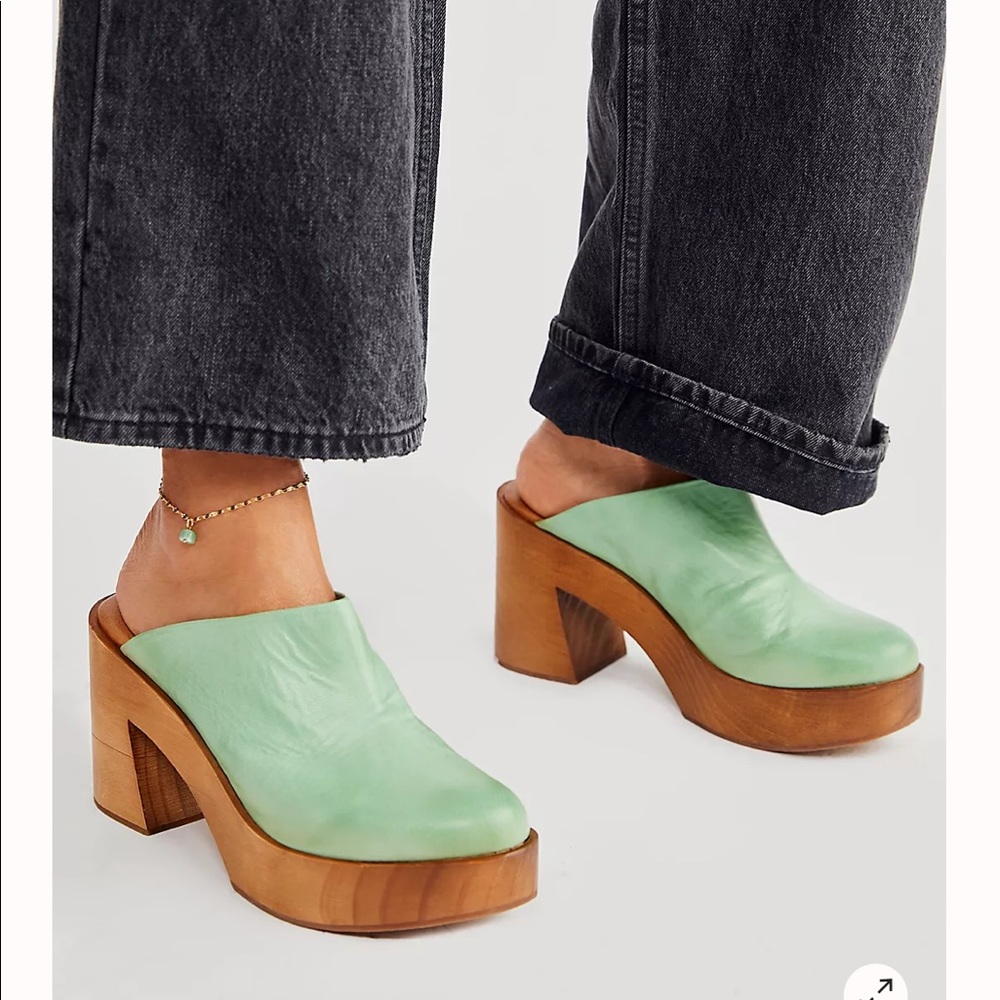Suki Free People Seaform Green Platform Wedges
